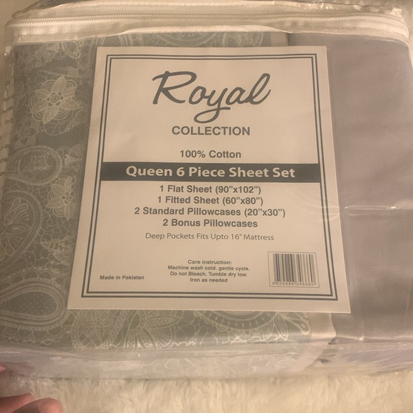 Royal Collection Queen Sheet Set - Picture 2 of 4